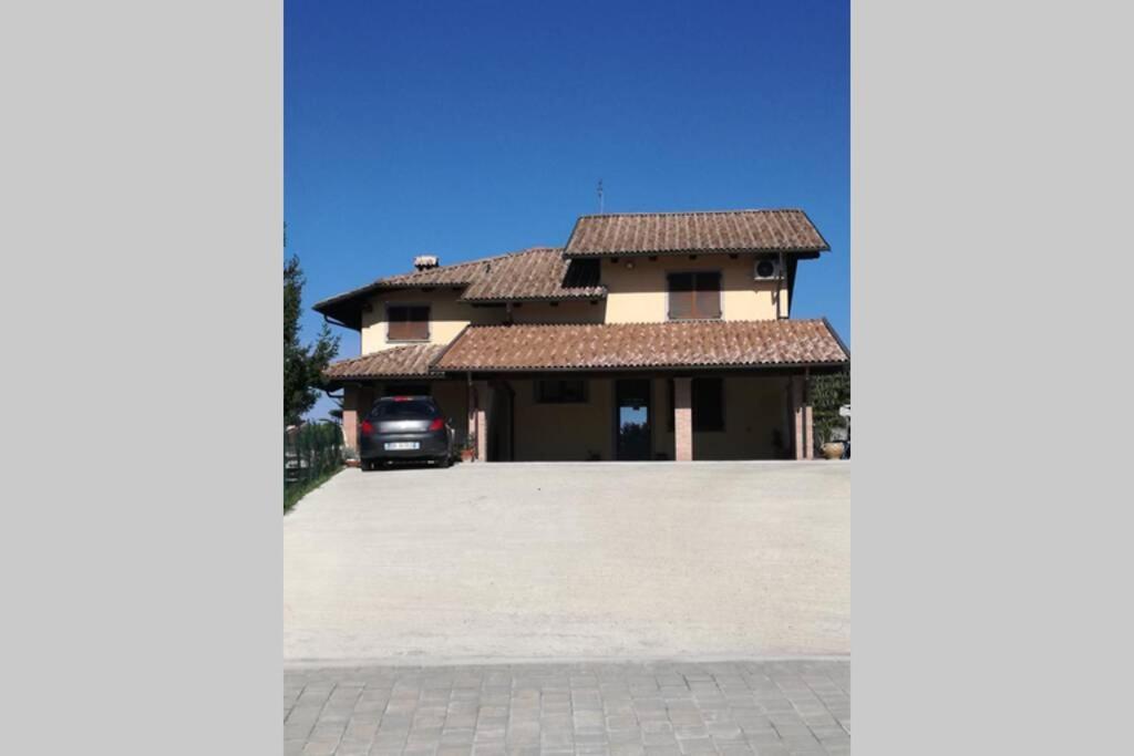 Casa Vacanze Liliana Priocca Экстерьер фото